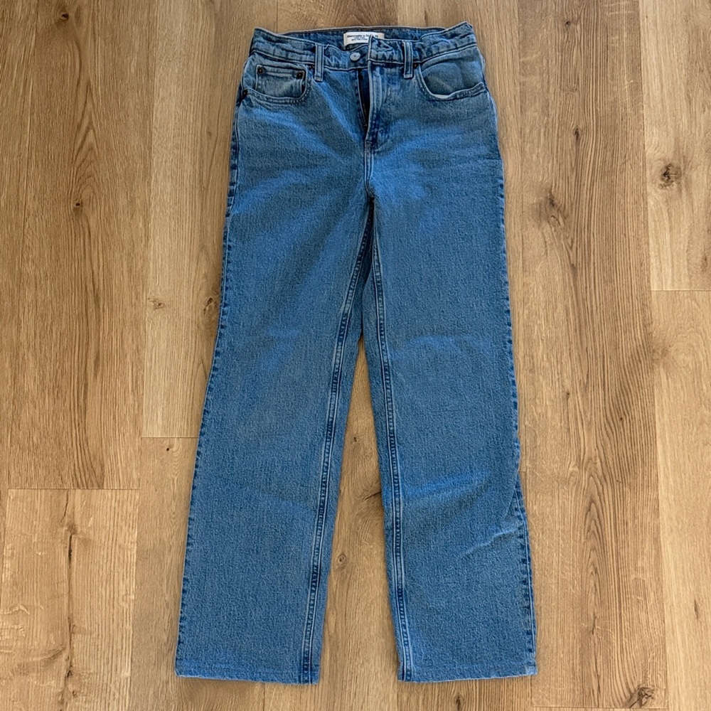 Abercrombie & Fitch Women's Straight Leg Blue Jeans